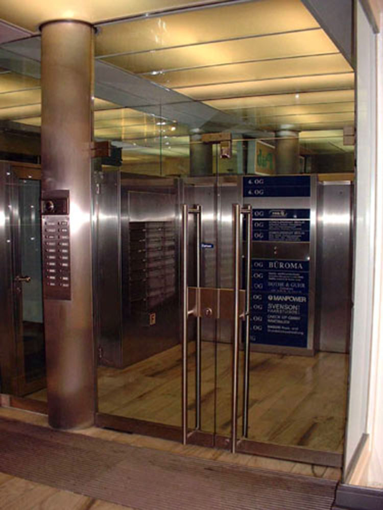 BV：Kurfürstendamm 210 · 10719 Berlin